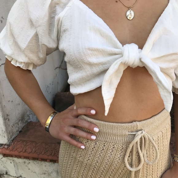 Puff Sleeve Crop Top - Picture 3 of 3